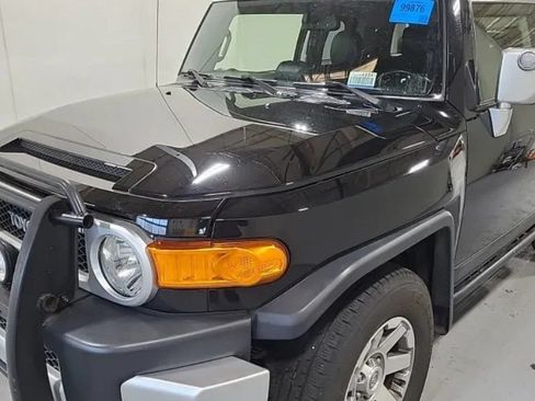 Used 2014 Toyota FJ Cruiser 4WD w/ Upgrade Package image 1