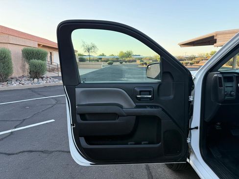 Used 2015 GMC Sierra 1500 2WD Regular Cab image 11