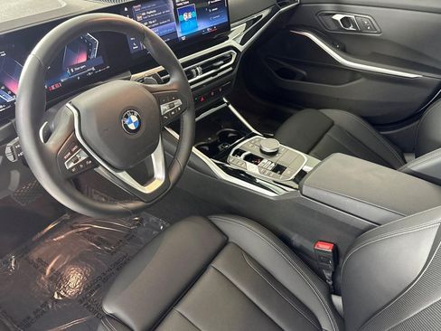 Used 2024 BMW 330i Sedan w/ Convenience Package RWD image 4
