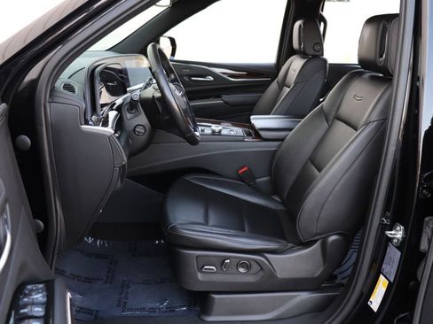 Used 2021 Cadillac Escalade ESV Luxury image 18