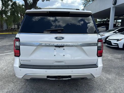 Used 2018 Ford Expedition Max Platinum AWD/4WD image 4