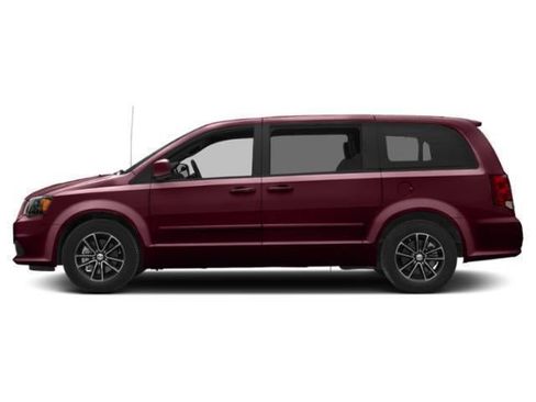 Used 2019 Dodge Grand Caravan GT FWD image 2