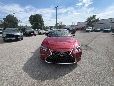 Used 2024 Lexus ES 350 w/ Premium Package FWD image 8