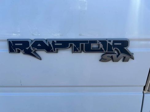Used 2011 Ford F150 Raptor image 8