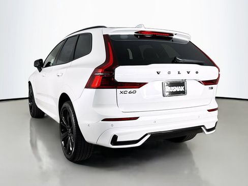 New 2026 Volvo XC60 T8 Ultra w/ Climate Package PRO AWD/4WD image 5