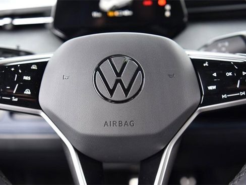 New 2025 Volkswagen ID. Buzz Pro S image 18