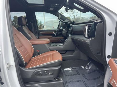 Used 2025 GMC Sierra 2500 Denali Ultimate w/ Max Trailering Package image 26