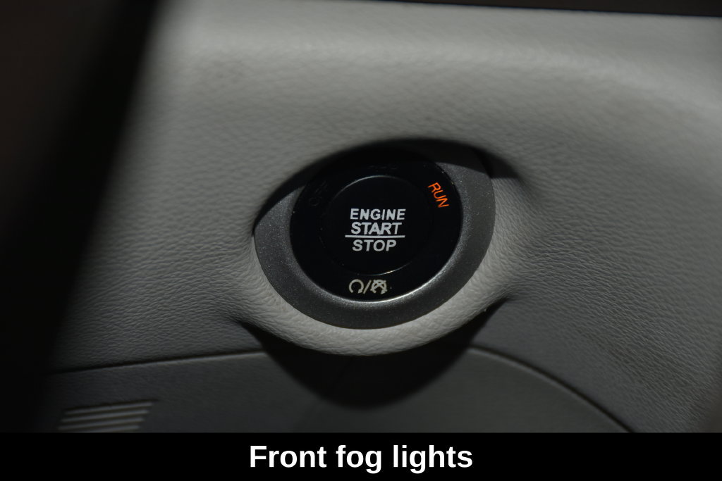 Used 2020 Chrysler Pacifica Touring-L FWD image 17