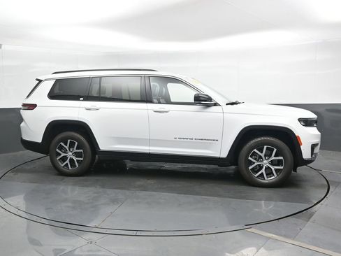 Used 2024 Jeep Grand Cherokee L Limited w/ Luxury Tech Group II AWD/4WD image 4