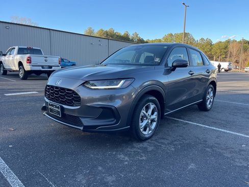 Certified 2025 Honda HR-V LX image 2