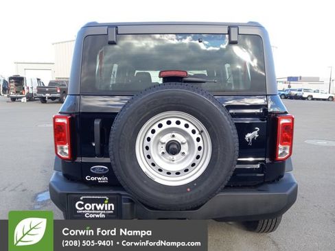 New 2025 Ford Bronco 4-Door AWD/4WD image 4