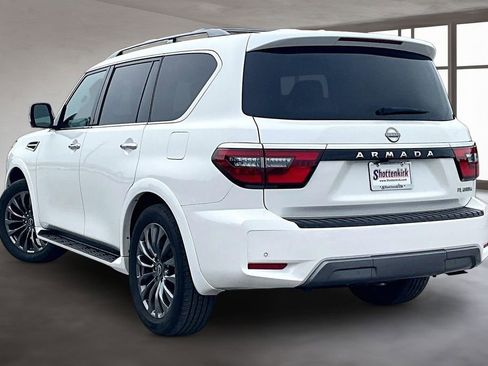Used 2023 Nissan Armada Platinum w/ Captain's Chairs Package RWD image 4
