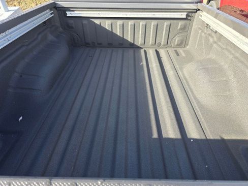 New 2026 Nissan Frontier SV w/ SV Convenience Package image 16