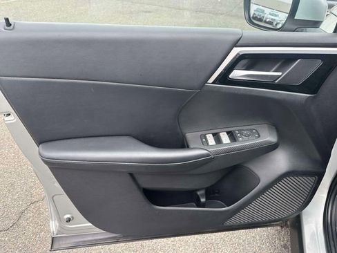 Used 2023 Mitsubishi Outlander SE AWD/4WD image 17