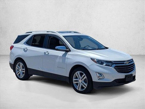 Used 2018 Chevrolet Equinox Premier FWD image 3