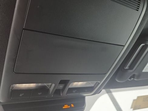 Used 2024 MAZDA MAZDA3 s image 24