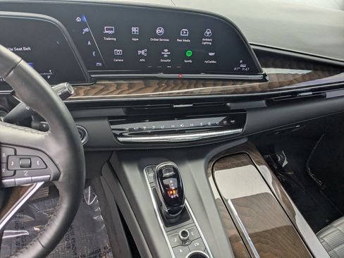 Used 2024 Cadillac Escalade Sport Platinum w/ LPO, ONYX Package image 16