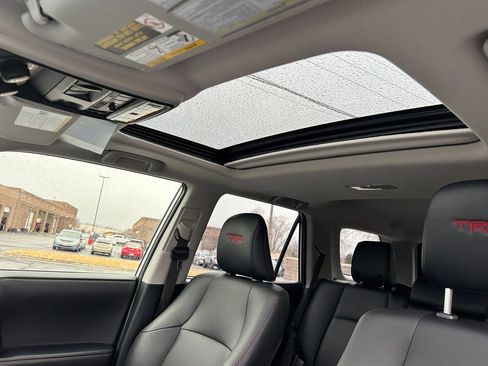 Used 2023 Toyota 4Runner TRD Off-Road Premium w/ Off Road Premium Plus Package image 30