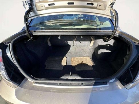 Used 2006 Saturn ION Level 2 w/ Preferred Pkg image 10