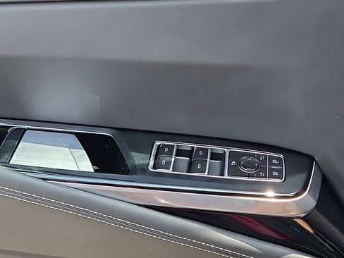 New 2025 Cadillac Escalade ESV Sport Platinum w/ LPO, ONYX Package image 18