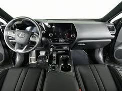 Used 2024 Lexus NX 350h AWD w/ Premium Package image 3