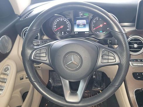 Used 2019 Mercedes-Benz GLC 350e 4MATIC image 16