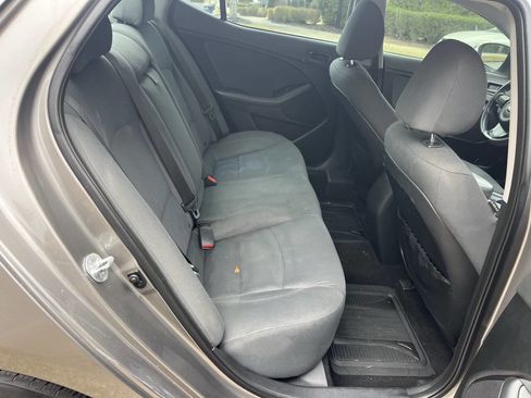 Used 2015 Kia Optima LX w/ LX Convenience Package image 13
