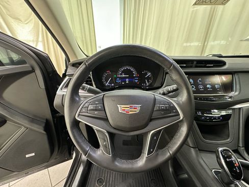 Used 2017 Cadillac XT5 Luxury AWD/4WD image 28