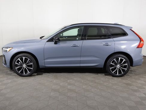 Used 2024 Volvo XC60 B5 Plus image 19