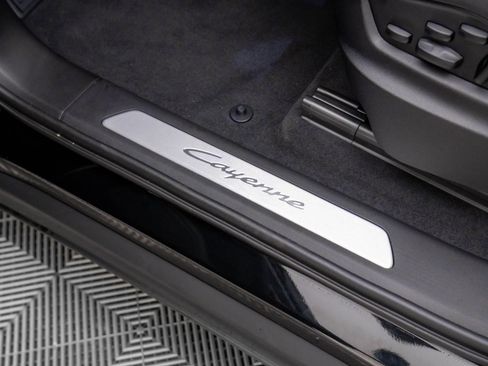 New 2026 Porsche Cayenne AWD/4WD image 16