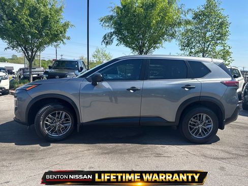 Used 2021 Nissan Rogue S FWD image 5