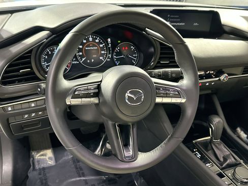 Used 2021 MAZDA MAZDA3 s image 19
