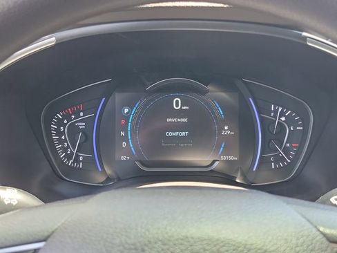 Used 2019 Hyundai Santa Fe SEL FWD image 9
