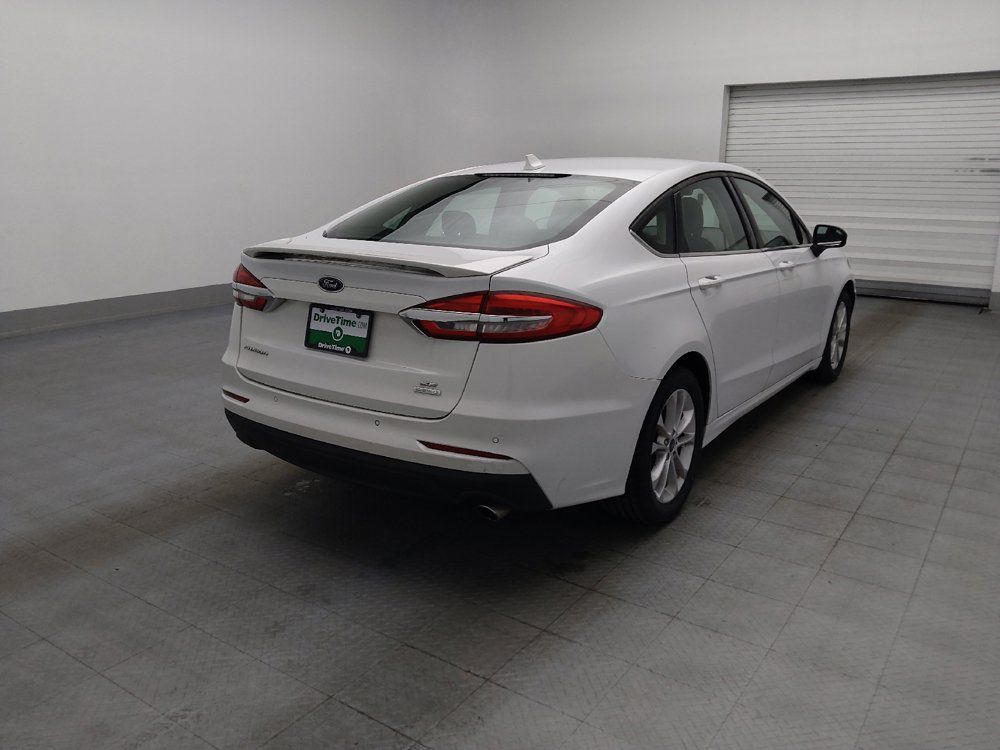 Used 2020 Ford Fusion SE FWD image 9