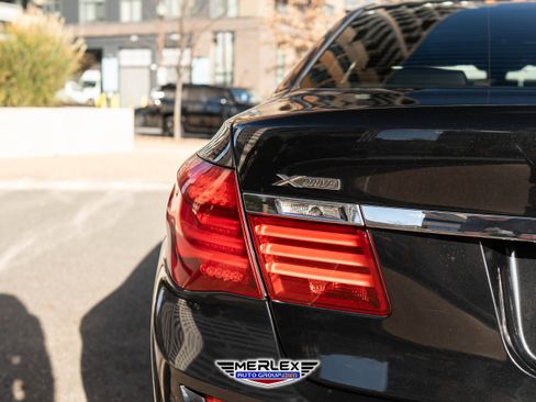 Used 2014 BMW 750Li xDrive image 47