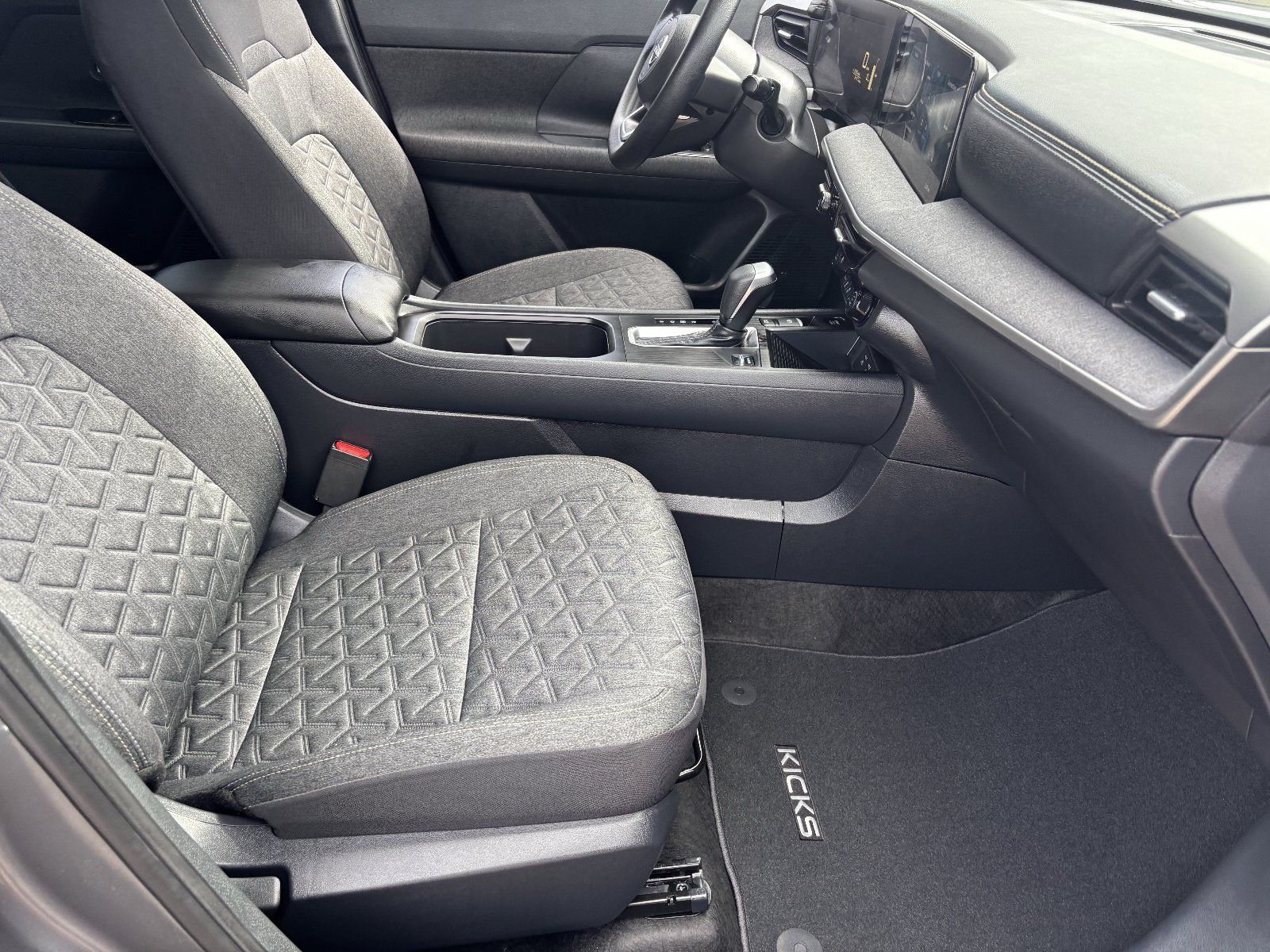 Certified 2026 Nissan Kicks SV FWD image 12