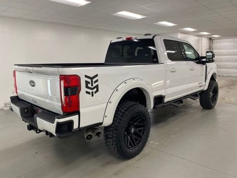 New 2025 Ford F250 Lariat w/ Lariat Ultimate Package image 9