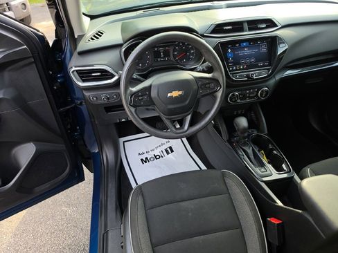 Certified 2021 Chevrolet TrailBlazer LT w/ Convenience Package AWD/4WD image 7