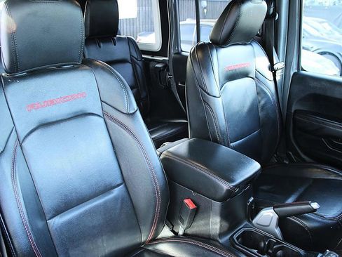 Used 2019 Jeep Wrangler Unlimited Rubicon AWD/4WD image 21