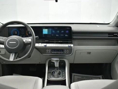 Used 2025 Hyundai Kona SEL FWD image 19