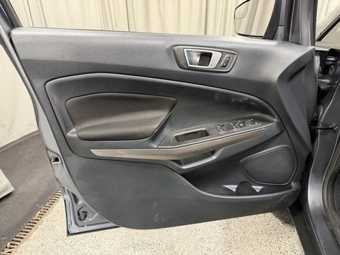 Used 2019 Ford EcoSport SE image 17
