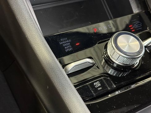 New 2025 Jeep Grand Cherokee Overland w/ Adv Protech Group III image 28