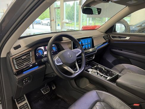 Used 2024 Volkswagen Atlas SEL Premium R-Line AWD/4WD image 20