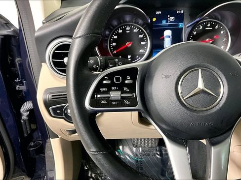 Used 2022 Mercedes-Benz GLC 300 w/ Premium Package Lite image 18