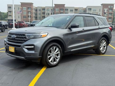 Certified 2023 Ford Explorer XLT w/ Equipment Group 202A AWD/4WD image 9