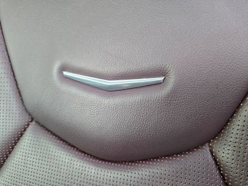 Used 2022 Cadillac CT4 V image 18