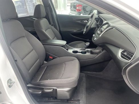 Used 2022 Chevrolet Malibu LT image 14
