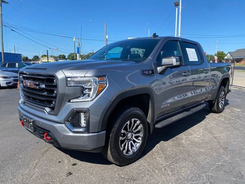 Used 2022 GMC Sierra 1500 AT4 w/ AT4 Premium Package AWD/4WD image 9