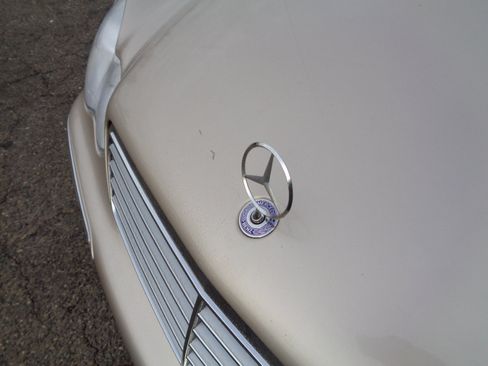 Used 2001 Mercedes-Benz C 320 Sedan image 9