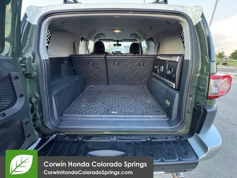 Used 2014 Toyota FJ Cruiser 4WD w/ Upgrade Package image 27